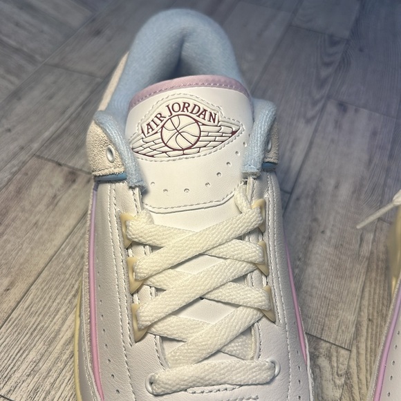 New in box Womens Air JORDAN 2 Retro Low! - Picture 9 of 12
